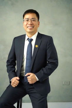 Nguyễn Văn Hoàn