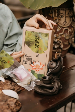 Trà Ướp Hoa Sen “Tịnh Tâm Trà” – Hương Sen Thanh Nhã, Vị Trà Tinh Khiết
